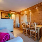 Апартаменты Mountain View With Ski-in And Out Loft - Roche Blanche *